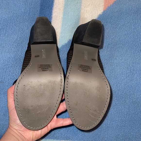 Vince Camuto peep toe booties - Picture 5 of 6